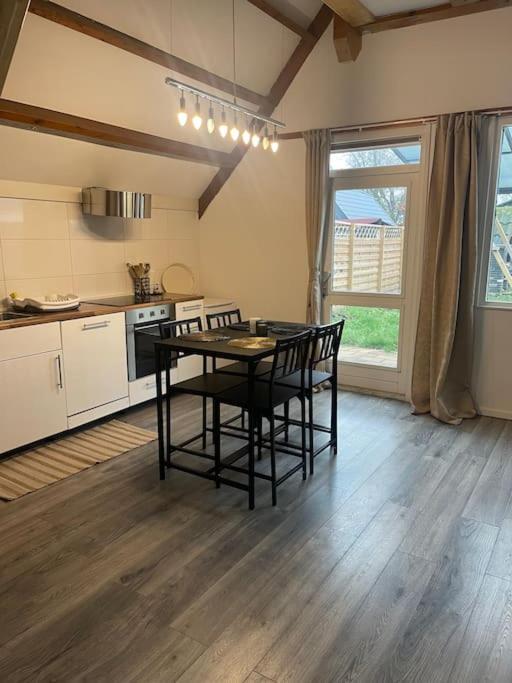 Leuke Bungalow In Noord-Holland Opmeer Kültér fotó