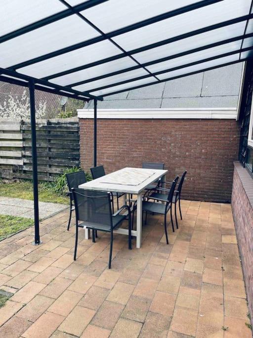 Leuke Bungalow In Noord-Holland Opmeer Kültér fotó